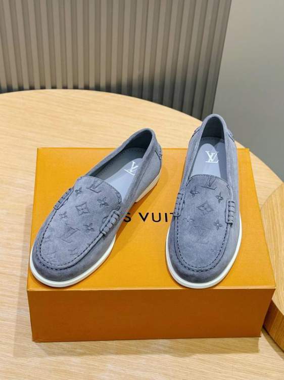 Picture of Louis Vuitton Shoes _SKULVsz39-44hnx061616106